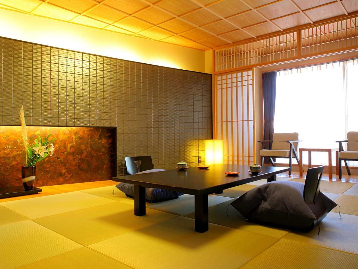 Hotel Notoya Komatsu  Zewnętrze zdjęcie